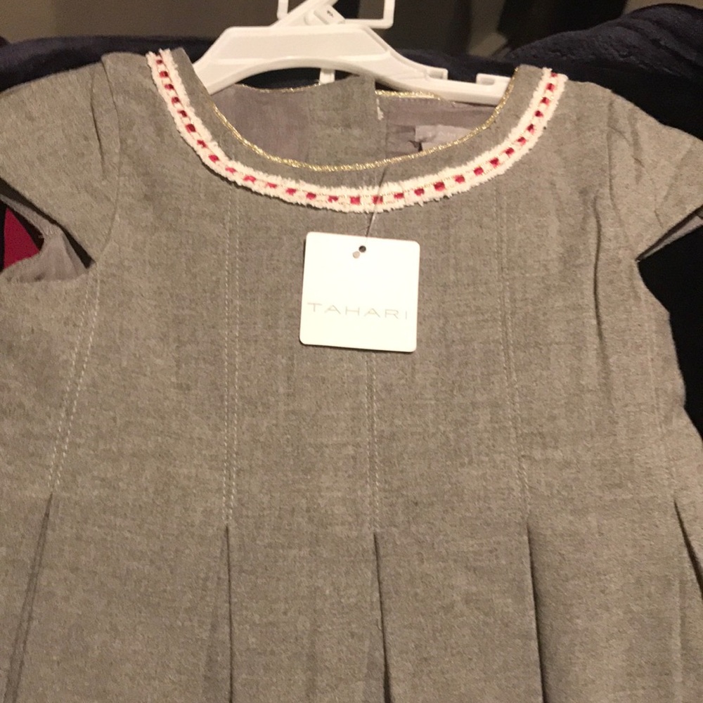 NWT 4T Tahari girls jumper and leggings